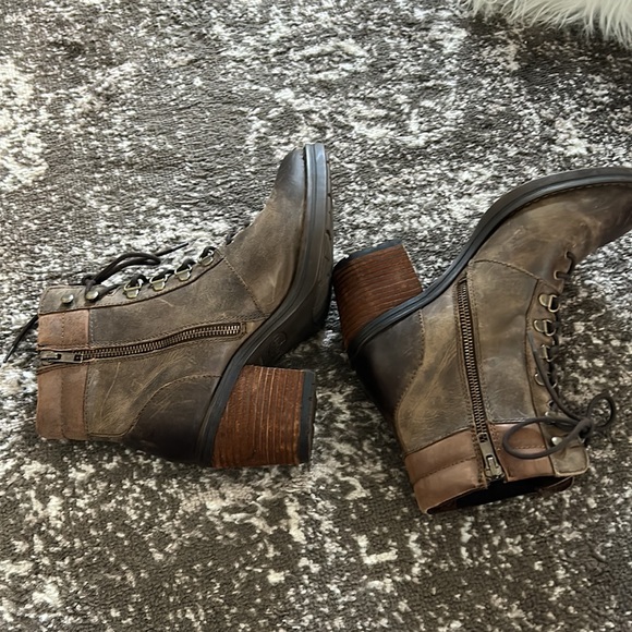 Born Descent Hiker Bootie size 9 - Picture 11 of 14